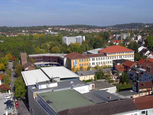 Helmholtz-Gymnasium und "Exe" von oben