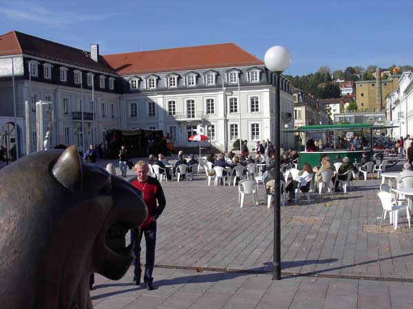 Herzogplatz mit Rathaus 2003